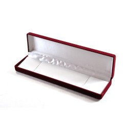 Darilna žametna škatlica rdeče barve 5x20 cm